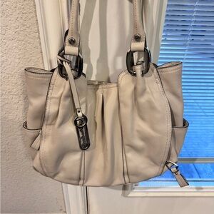 Makowsky Chic Cream Leather Shoulder Bag